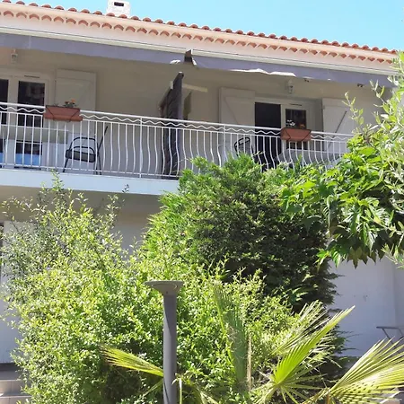 Citronnelle Hotel *